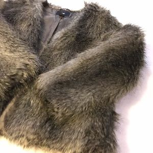 Faux fur H&M plump bell sleeve coat